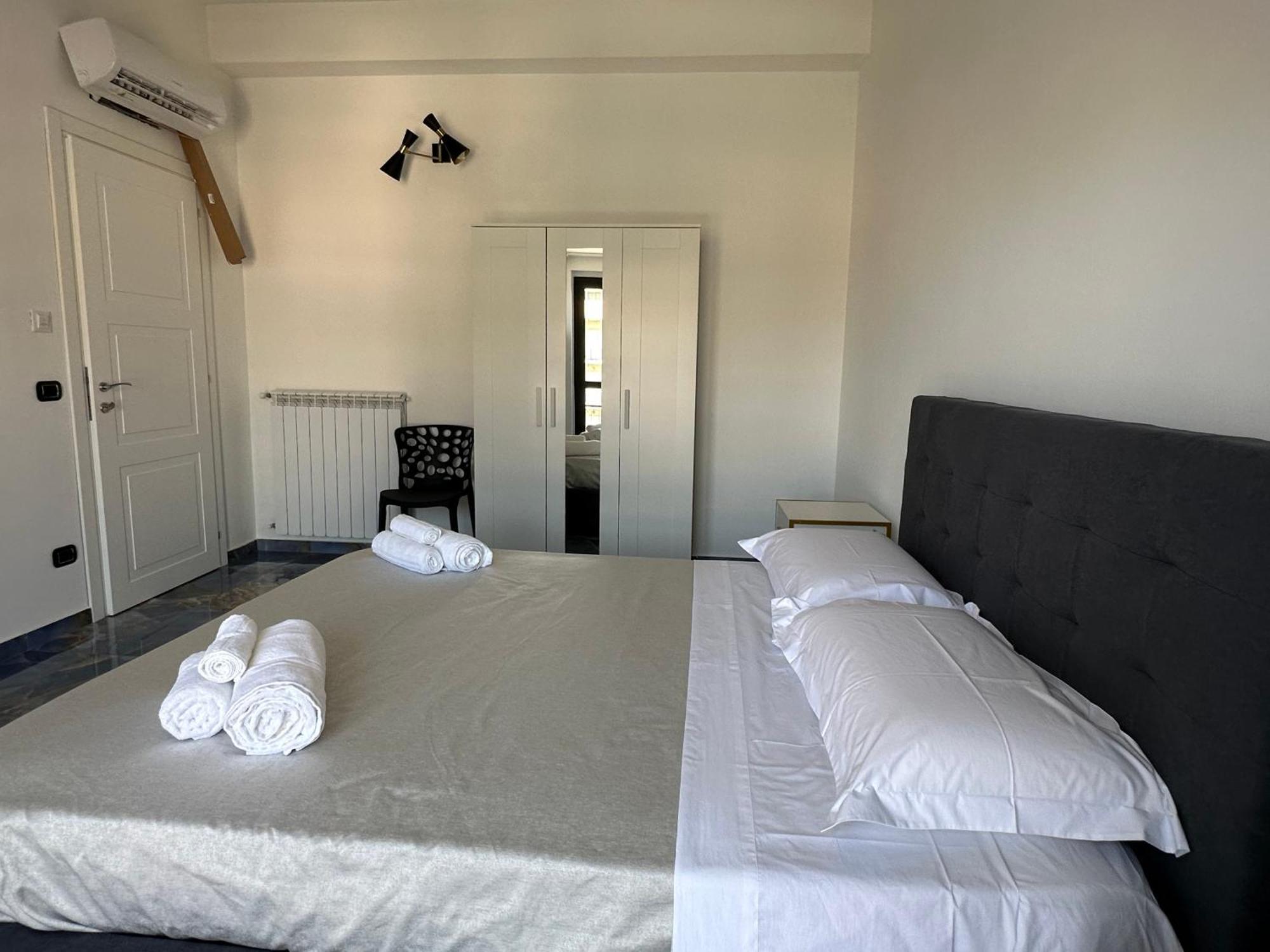 Alba Exclusive Place Hotel Bianco Bagian luar foto